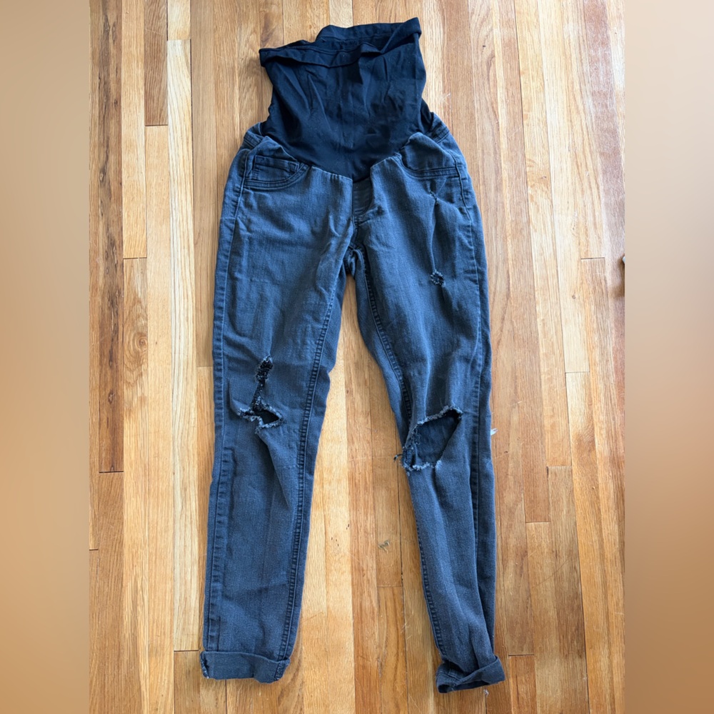 Black Skinny Maternity Jeans with Distressed Knees Jessica Simpson S EUC